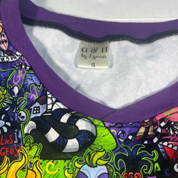 Beetlejuice Fit n’ Flare Top w/ pockets! Size S. Made in Washington - Picture 2 of 8